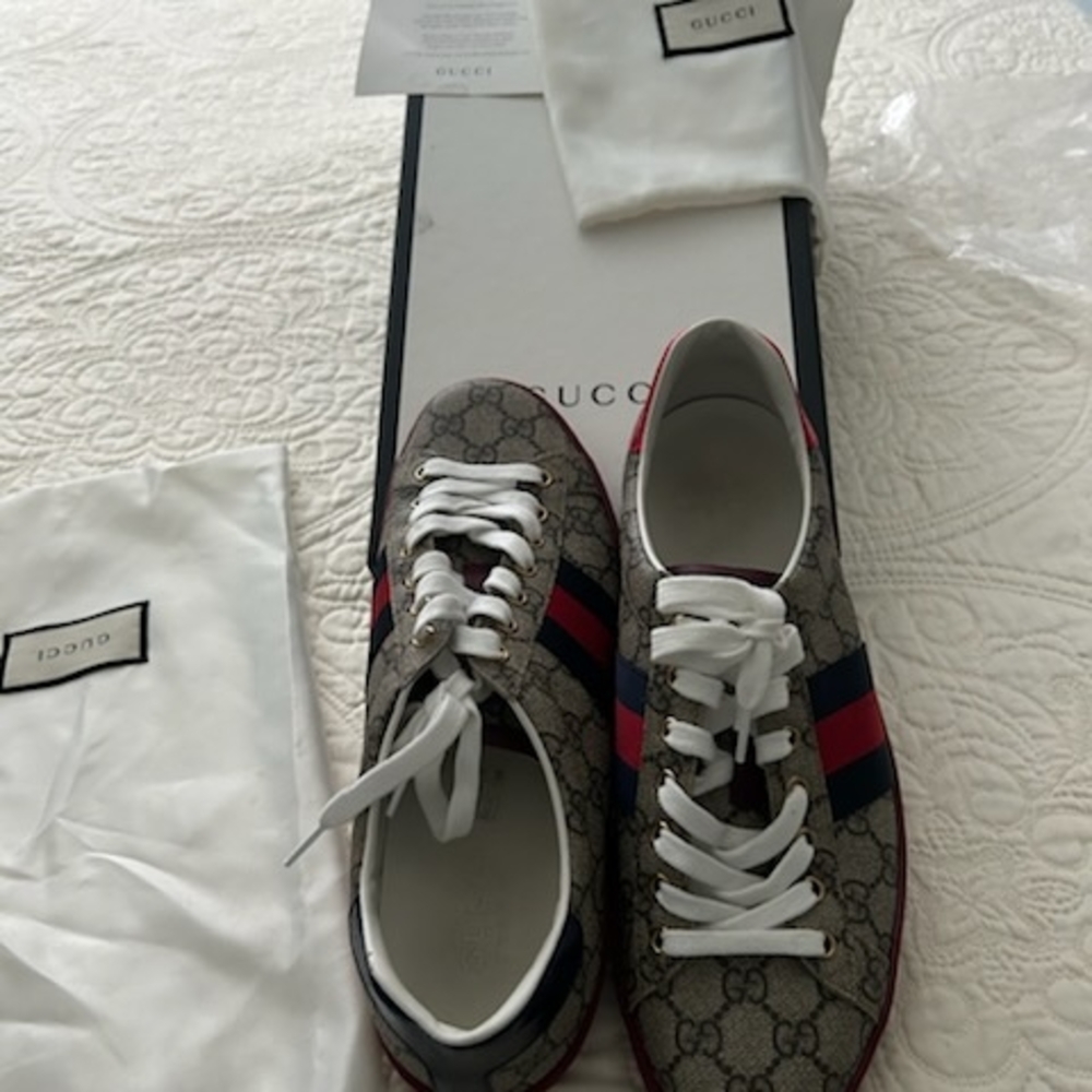 Mens GUCCI sneakers Size 10 1/2